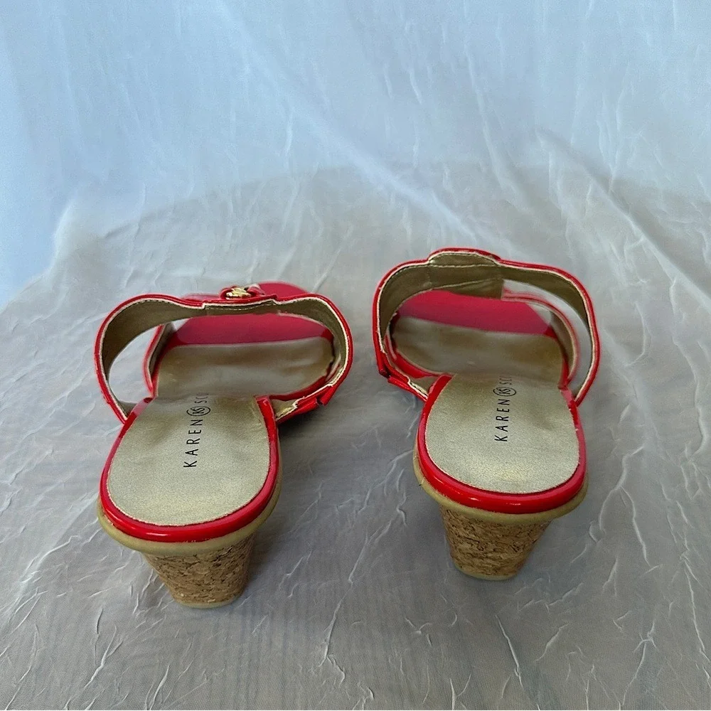 3/$20💥 Karen Scott Red & Gold Chain Embellished Slip On Kyley‎ Wedge Cork Heels